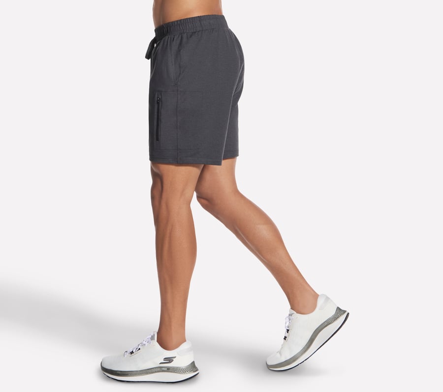 weekend 7 inch short