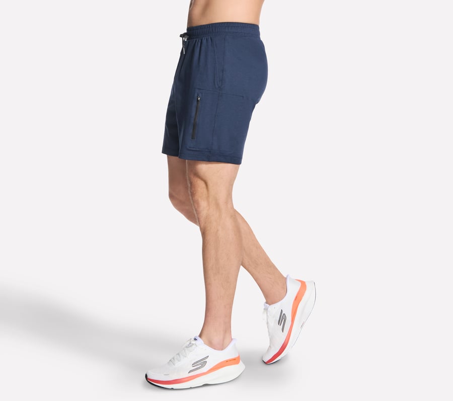 weekend 7 inch short